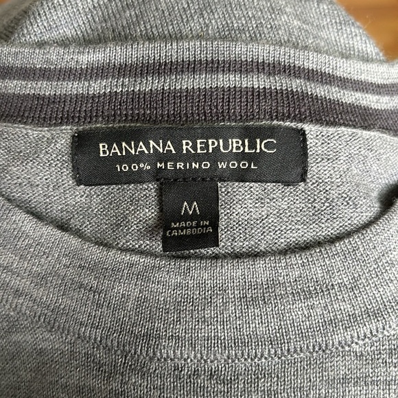 men’s gray banana republic sweater - Picture 2 of 2